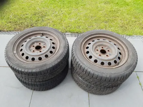 Winterbanden met stalen velg