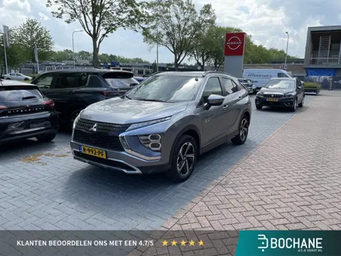 Mitsubishi Eclipse Cross 2.4 PHEV Intense+ | Carplay | Navigatie | Parkeersensoren voor en achter / 