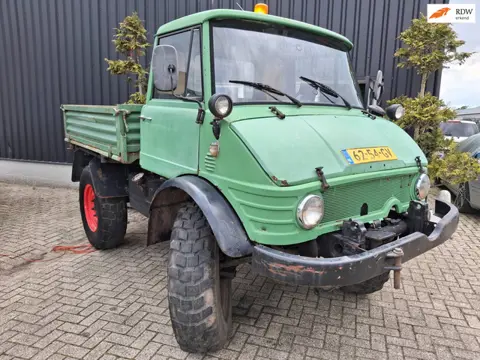 Unimog 406 **kipper**DIESEL**met kenteken**