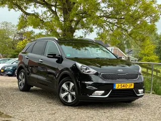 Kia Niro 1.6 GDi Hybrid BusinessLine | Camera + Carplay + Stuur/Stoel vrw. Nu €10.975,-!!