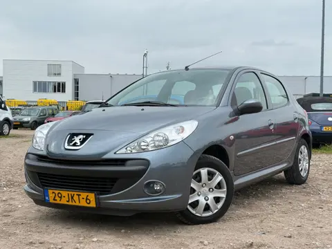 Peugeot 206 + 1.4 XS/ LAAG KM