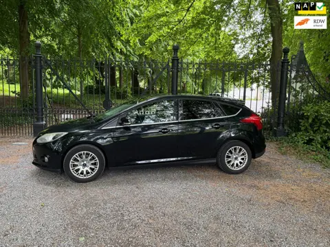 Ford Focus 1.6 EcoBoost Titanium Trekhaak PDC Vooruit verwarming