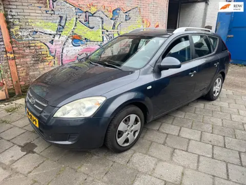 Kia Cee'd Sporty Wagon 1.4 X-tra ISG nette goed rijdende auto met airco stereo boeken aanwezig lekke