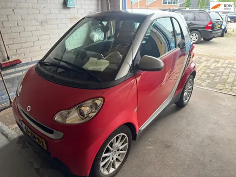 Smart Fortwo coupé 1.0 mhd Passion. Panorama dak automaat Airco stereo elektrisch ramen centrale ver