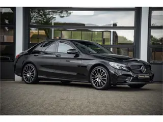 Mercedes-Benz C-Klasse 300 AMG Line * Premium Plus Pack * Face lift