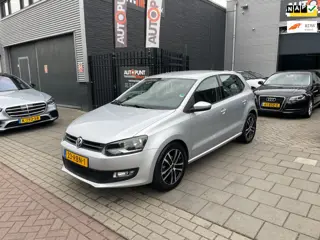 Volkswagen Polo 1.4-16V Comfortline Airco Navi NAP APK