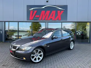 BMW 330xi Touring AUT Leder Memory ACC Xenon NaviProf Trekh.
