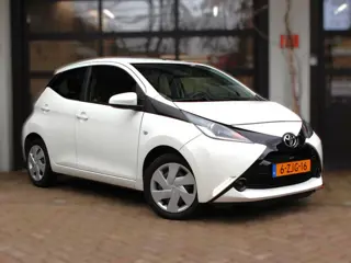 Toyota Aygo 1.0 VVT-i x-play