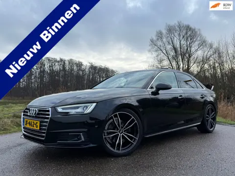 Audi A4 Limousine 2.0 TFSI ultra Sport / Automaat / Schuif-Kanteldak / Airco / Navi / Camera / CC / 