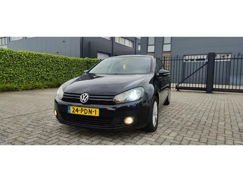 Volkswagen Golf 1.2 TSI Bj 2011 High Line CLIMA Navi