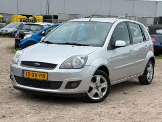Ford Fiesta 1.4-16V Futura/ LAAG KM