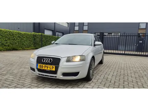 Audi A3 Sportback 2.0 FSI Attraction (bj 2005)