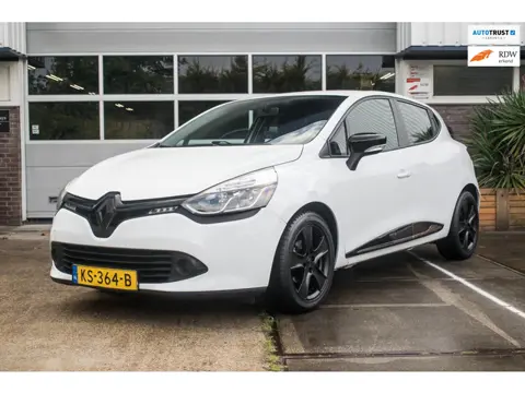 Renault Clio 1.2 16V Sport [ Nieuwe Distr-riem Navigatie Bluetooth Airco Cruise Control ]