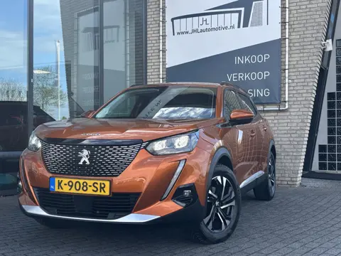 Peugeot 2008 1.2 Allure*130PK*NAVI*CAM*HAAK*ECC*CRUISE*