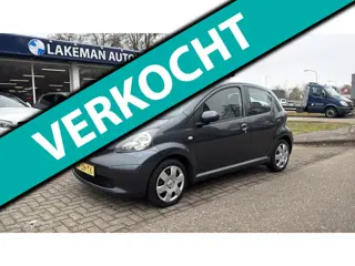 Toyota Aygo 1.0-12V + Carplay Navi 1e Eigenaar Huurkoop Inruil APK Garantie