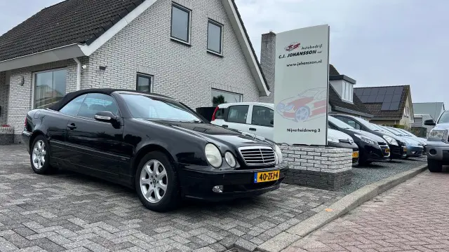 MERCEDES-BENZ CLK 320 Elegance cabrio