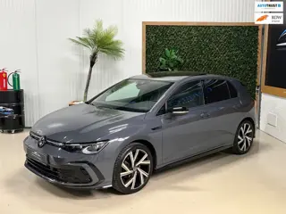 Volkswagen Golf 1.5 eTSI R-Line|IQ|Pano|ACC|Alarm|Keyless|Trekhaak