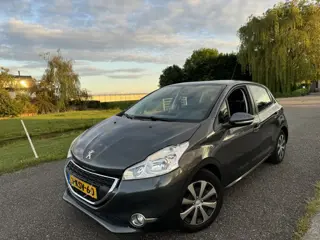 Peugeot 208 1.4 e-HDi Automaat Camera Cruise Airco