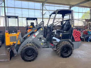 Giant V452T HD kniklader 45pk! (bj 2014)