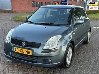 Suzuki Swift 1.3 Shogun 5-Drs Airco Electr. pakket Audio-CD/MP3 LMV 15" ABS EBD Getint glas Colorpak