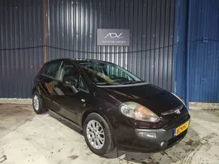 Fiat Punto Evo 1.4 Dynamic -5 DEURS - LEER - AIRCO - CENTRALE DEURVEGRENDELING