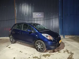 Toyota Yaris 1.3 VVTi Aspiration - AUTOMAAT - AIRCO - 5 DEURS