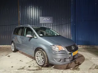 Volkswagen Touran 1.4 TSI Highline AUTOMAAT - GOED ONDERHOUDEN - NETTE STAAT