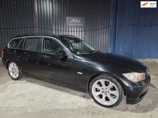 BMW 3-serie Touring 325i High Executive AUTOMAAT - DISTRIBUTIE VERVANGEN - ZO MEENEEM PRIJS