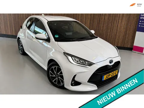 Toyota Yaris 1.5 Hybrid Automaat Lane Assist Camera LED Cruise Keyless Android