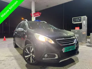 Peugeot 2008 1.6 HDI Allure Navi|Clima|Sensor||Cruise