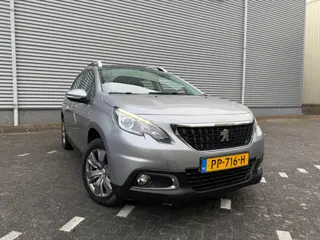 Peugeot 2008 1.2 PureTech Blue Lion (bj 2017) AUTOMAAT|PANO|141000 KM NAP
