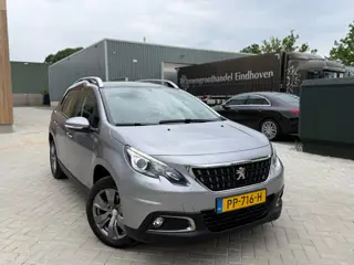 Peugeot 2008 1.2 PureTech Blue Lion (bj 2017) AUTOMAAT|PANO|141000 KM NAP