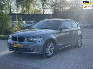 BMW 1-serie 116i Business Line Airco Cruise Parkeersensor