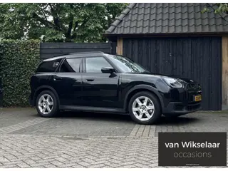 Mini Mini Countryman SE ALL4 Favoured M 66.5 kWh 2024 - 312 PK PANO+HUD+STUUR/STOELVRWRMNG