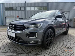 Volkswagen T-Roc 1.5 TSI Sport Business R-Line | Afneembare Trekhaak | Adaptieve Cruisecontrol | Dig