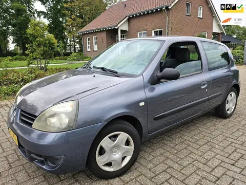 Renault Clio 1.2 Campus Accès met Slechts 95000 km NAP !