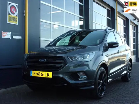 Ford KUGA 1.5/150 pk ST- Line CAM LMV 19INCH VRV TH PRIVACY WINTERPAKKET