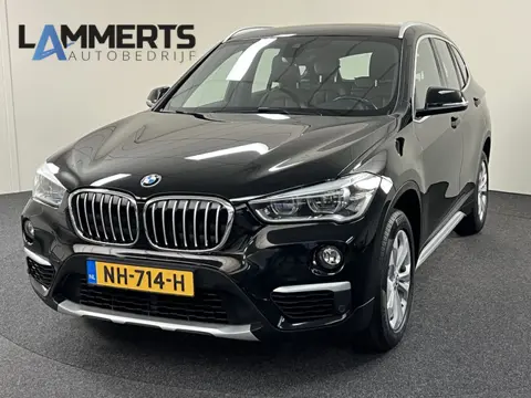 BMW X1 sDrive18i Centennial High Executive Afn.Trekhaak / Leder / Navi / Stoelverw. / HUD / Cruise e