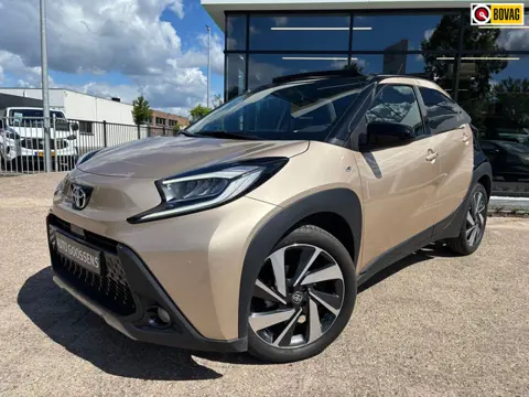 Toyota Aygo X 1.0 VVT-i S-CVT Premium|Cabrio|Groot navigatie