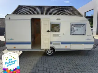 Adria Unica B 461 UB STAPELBED 5 PERS VOORTENT