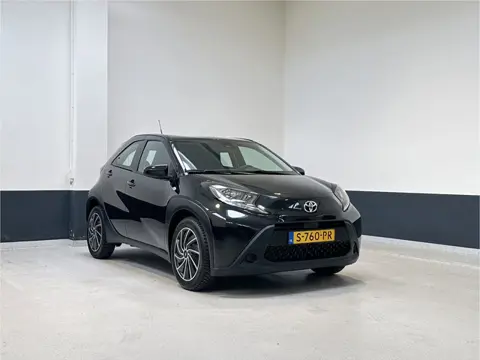Toyota Aygo X 1.0 VVT-i MT Play |Apple Carplay/ Android auto | Bluetooth | Camera| NL | 1 Eig |