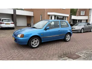Toyota Starlet 1.3-16V (bj 1998)