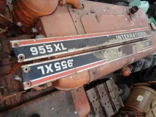 International - zijpaneel 955 xl