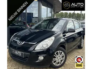 Hyundai i20 1.2i DynamicVersion 77PK | NL AUTO | Onderhoudshistorie | Airco | 5 Deurs | 2 Sleutels |