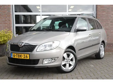 Skoda Fabia Combi 1.2 TSI Sprint Pro | Navigatie | PDC | Cruise | Trekhaak |