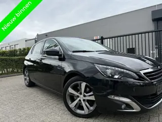 Peugeot 308 2.0 Hdi Pano|Keyless Entry&Go|Allure|Camera