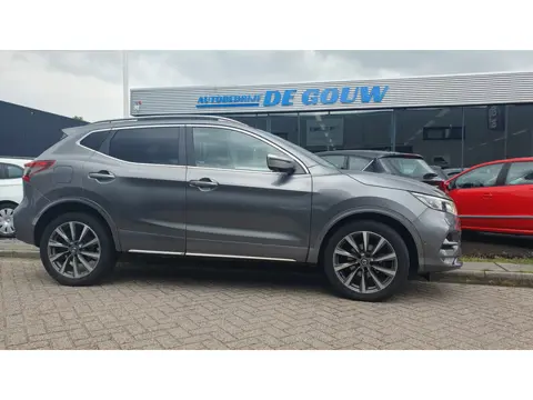 Nissan Qashqai 1.3 DIG-T Tekna +