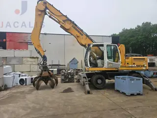 Liebherr A 904 C (bj 2006)