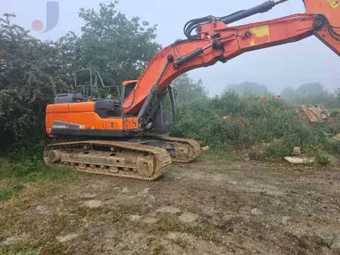 Doosan DX 225 LC-5 (bj 2020)
