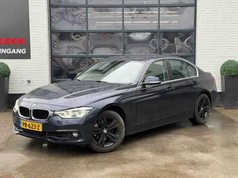 BMW 3-serie 320i High Executive